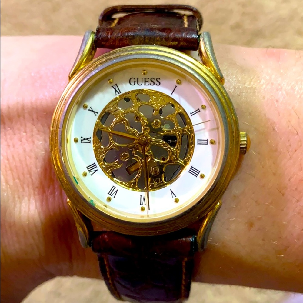 GUESS WATCH